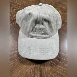 Levi’s Light Wash Distressed Denim SnapBack Dad Hat‎ Cap. Levi’s Strauss & Co.